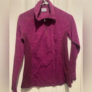 Size small Columbia zip up !!violet color